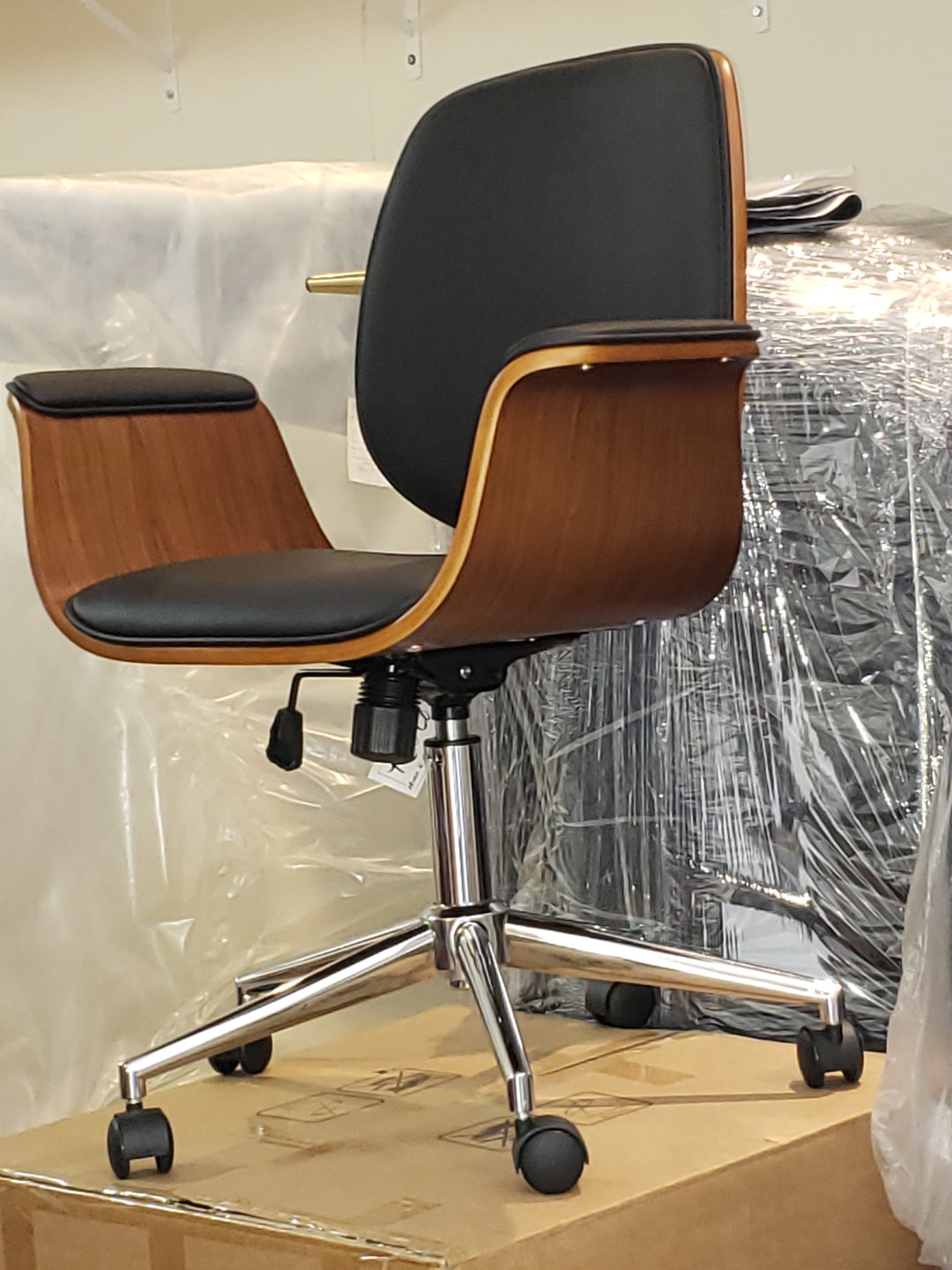 OFFICE CHAIR - MID CENTURY MODERN
