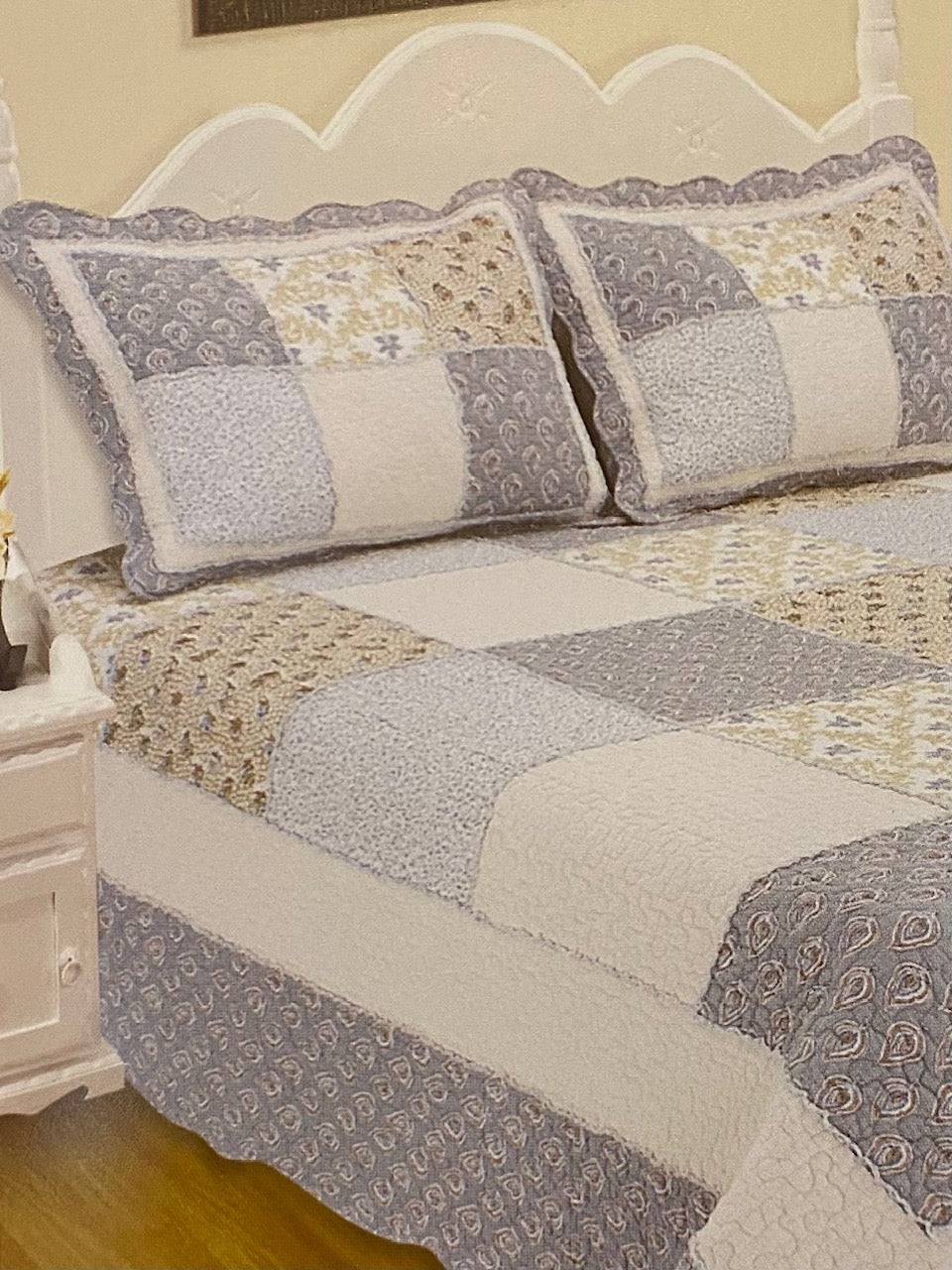 PANORAMA QUEEN QUILT