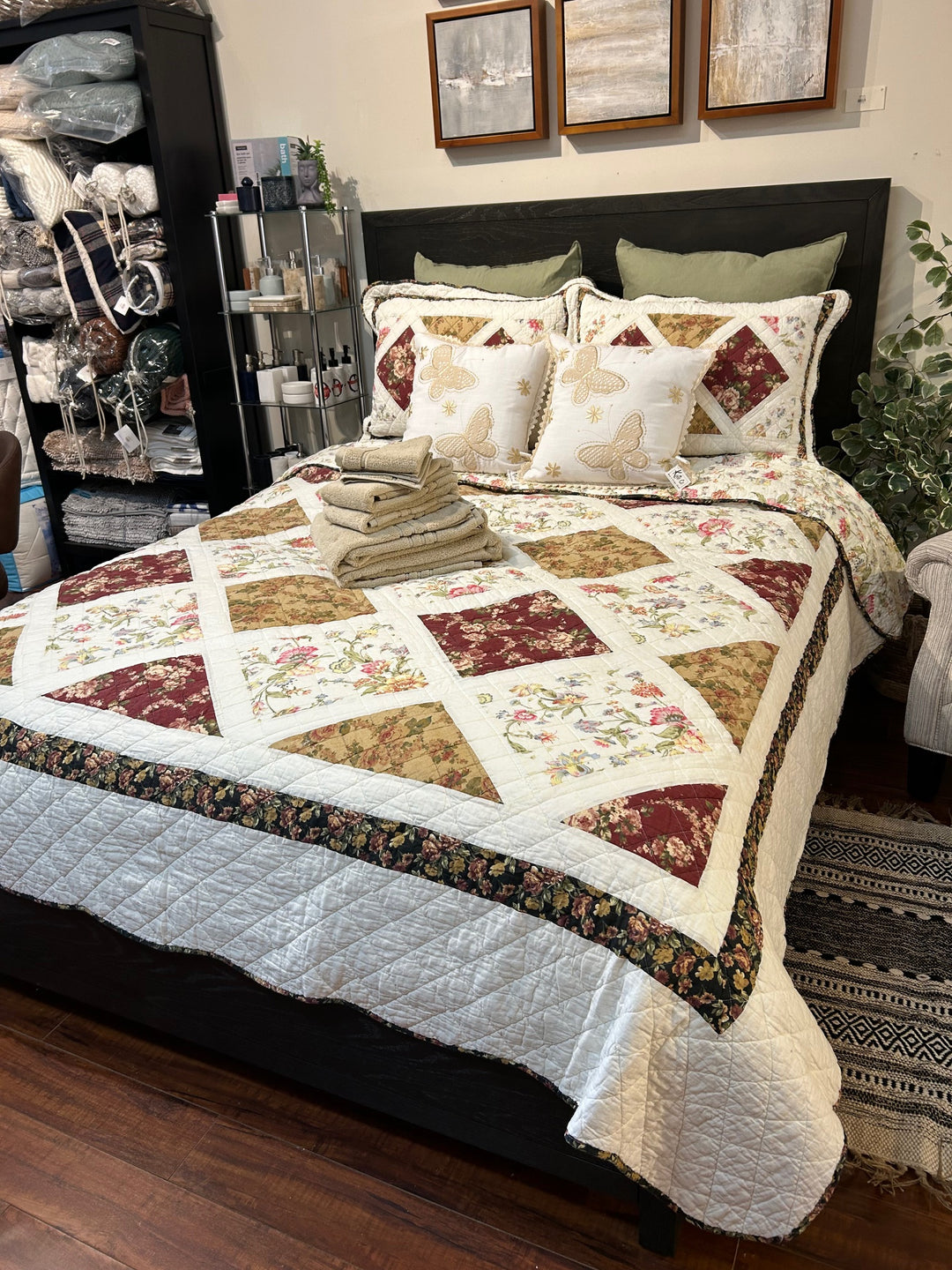 MERIDIAN QUILT