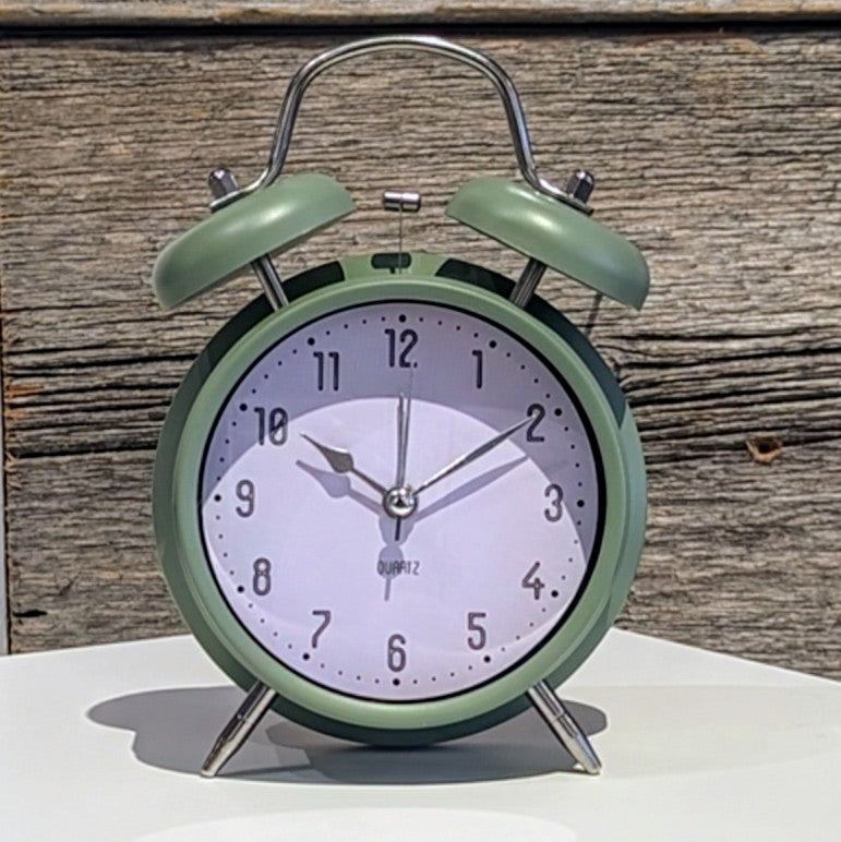 OLD FASHIONED LOOK ALARM CLOCK - GREEN