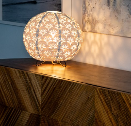 LAMP - GLOBE PORCELAIN