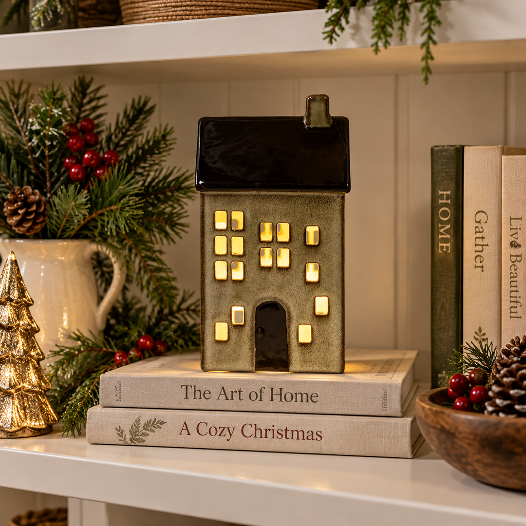 LARGE DK. BROWN LED CERAMIC HOUSE