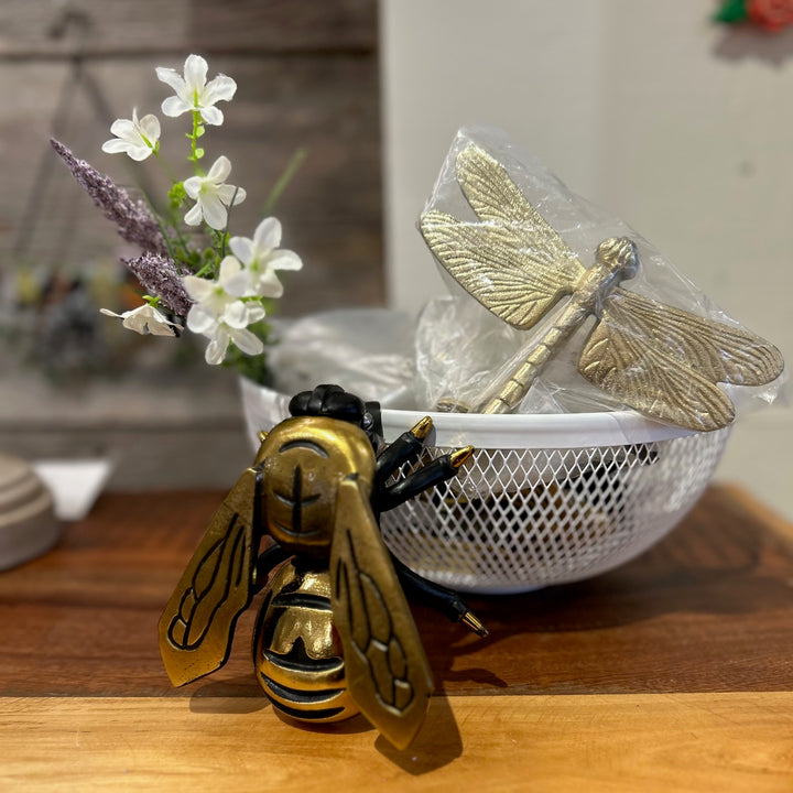BEE DOOR KNOCKER