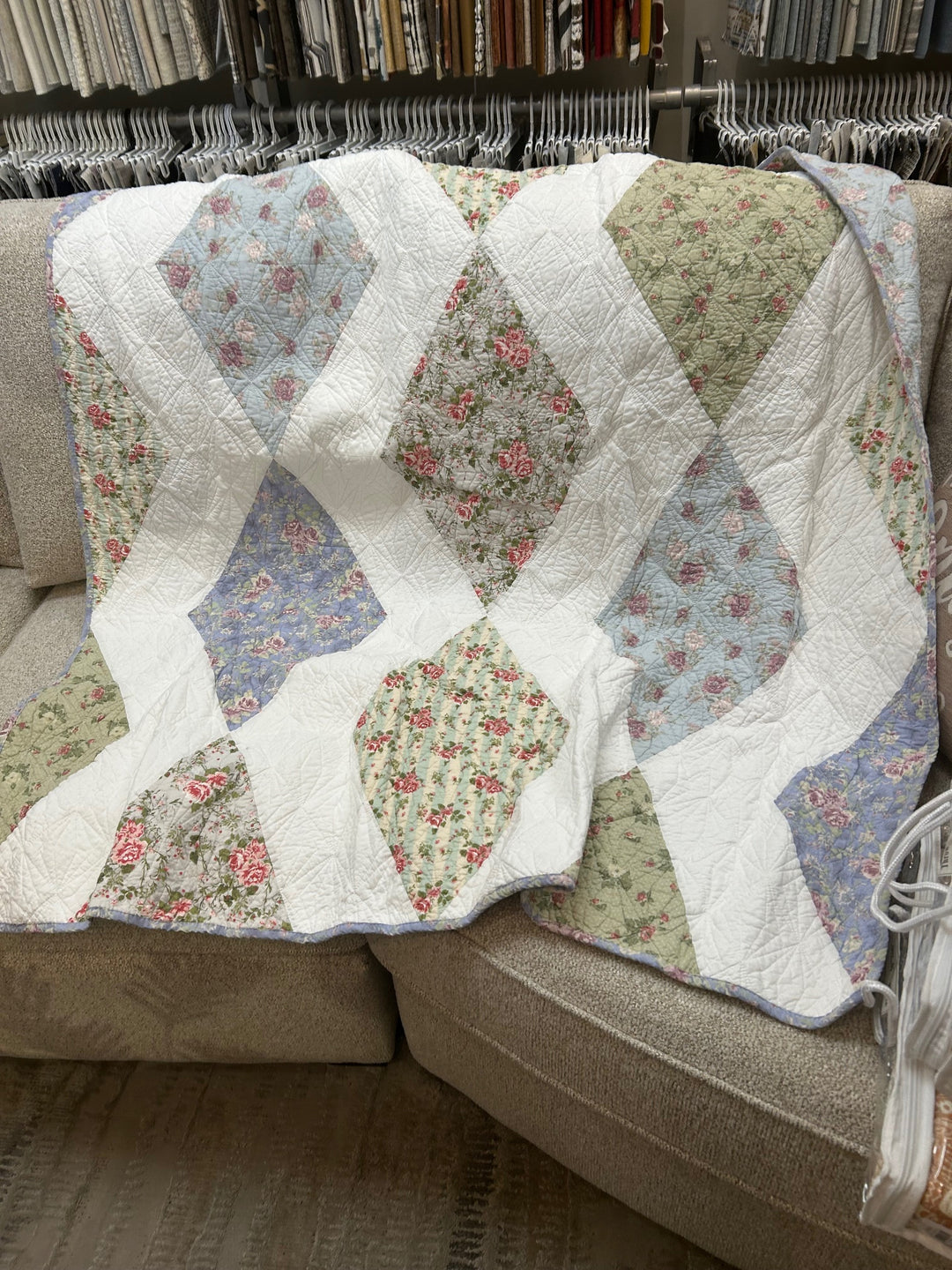 PIQUANT COTTON THROW