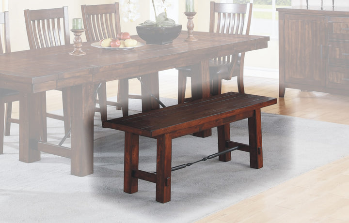 RETREAT DINING COLLECTION